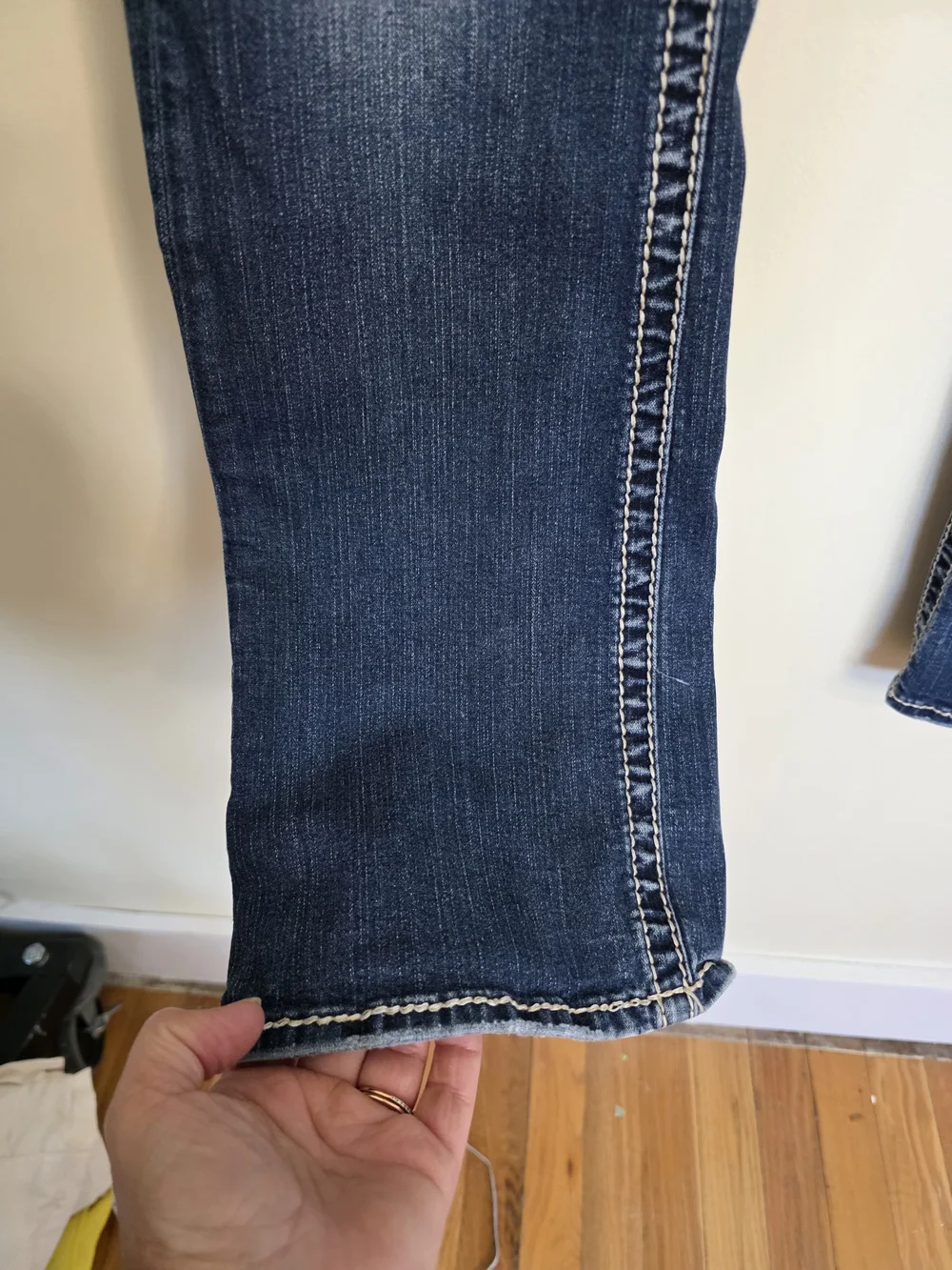Silver Jeans Aiko Slim Bootcut Jeans with Contrast Stitching